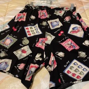 2 piece shorts and blouse perfect for summer time